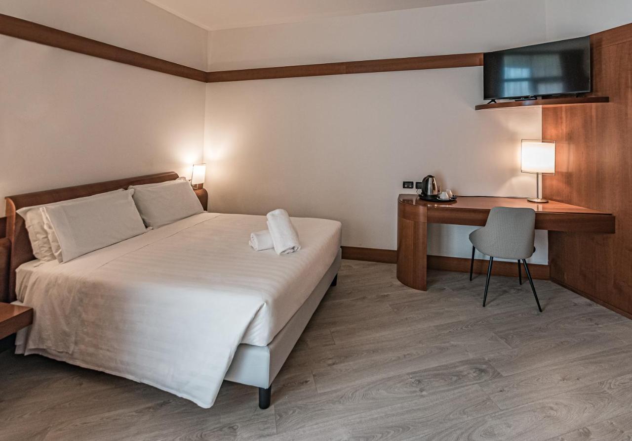 BB Hotels Smarthotel Re Milano Nord Sesto San Giovanni Buitenkant foto