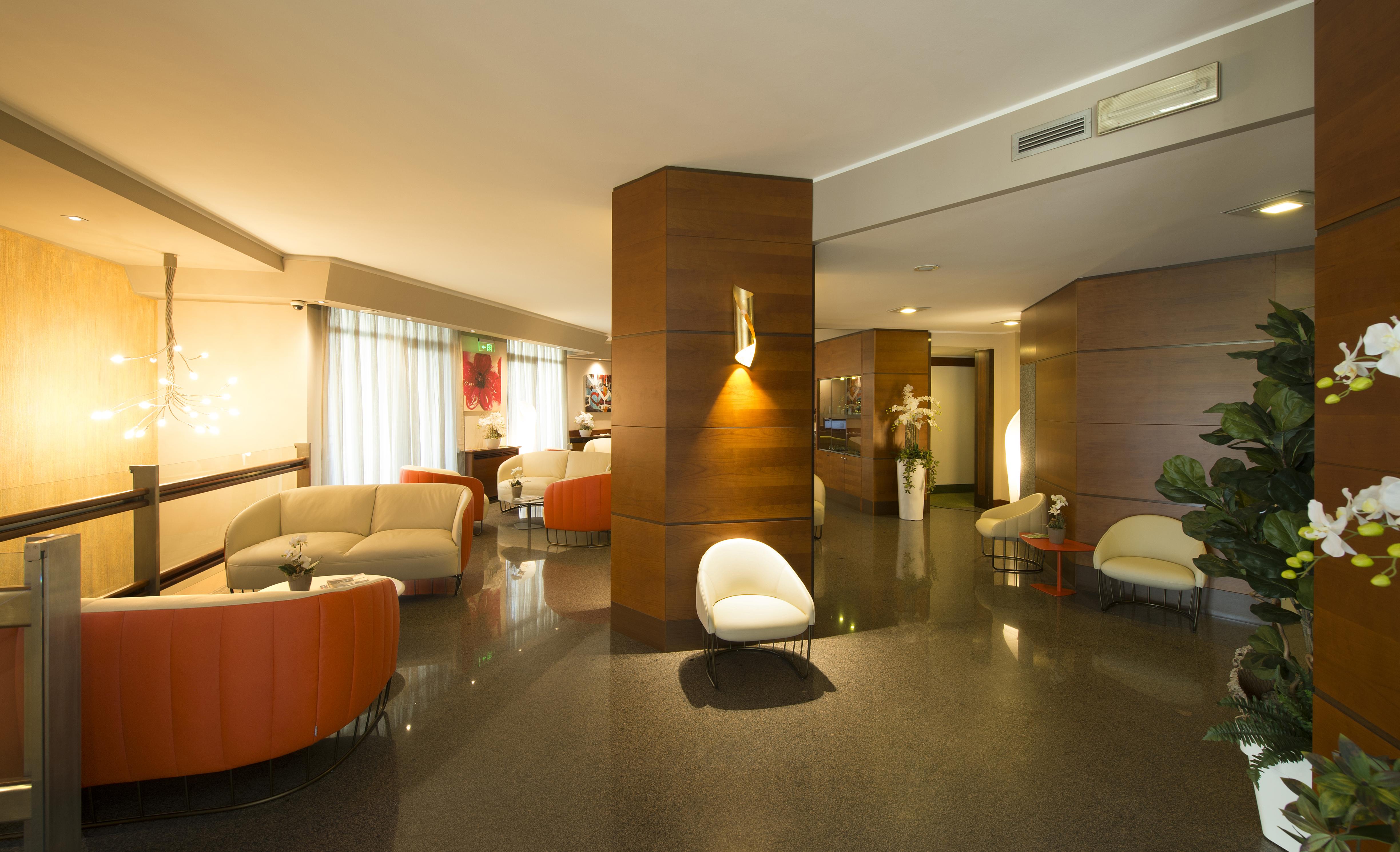 BB Hotels Smarthotel Re Milano Nord Sesto San Giovanni Buitenkant foto